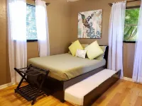 Charming Bungalow w/ Heated Pool - 10 min to beach