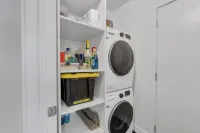 Stylish Beltline 1BR w/ Parking