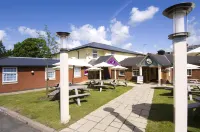 Premier Inn Shrewsbury North (Harmer Hill) Hotels in Astley