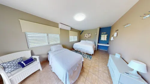 New listing! Spacious 4-bedroom, water-front house in Las Picuas, Río Grande.