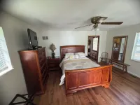 2 Bedroom Lake Front House on Douglas Lake - Private Cove with Amazing Views