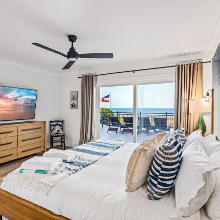 Oceanfront 6Bdrm 4.5BA w/ Movie Rm, Game Rm, Hot Tub, Fire Pit, Summer Kitchen