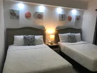 Casa Luna, Cozy Beachfront Apartment in Cancun Hotel Zone.