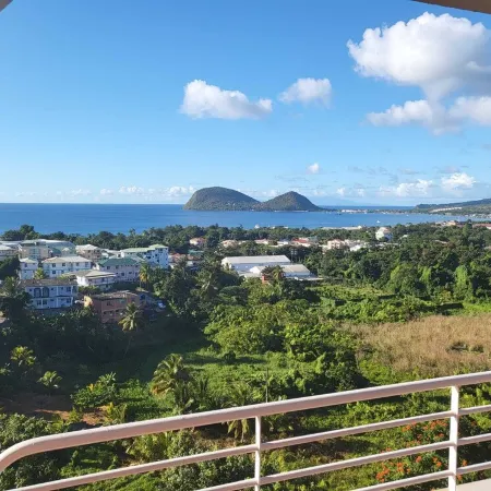 Balisier Apt 5 - Spacious upscale 2-bedroom apartment with breathtaking views.