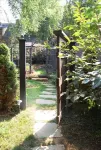 Lovely C.1890 Flat with Garden in Historic Downtown