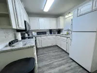 Cozy 2 bedroom Apartment in prime location!