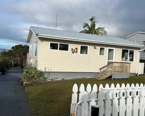 Ocean views, short walk to the beach. Close to the winery and great fishing. Hotels in Karikari Peninsula