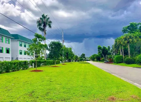 North Naples Apartment. Отели рядом с достопримечательностью «Ровер Ран»