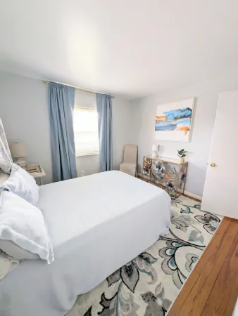 Spacious 3 Bedroom, 5 minutes from Downtown Cincinnati Отели в г. Кэмпбелл