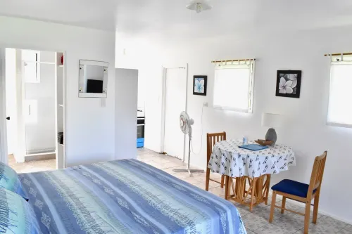 MM Studio 2 - Across the road from a stunning beach