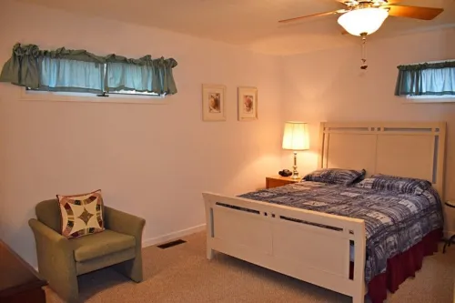 Agape House-Adorable Cottage Close to Town