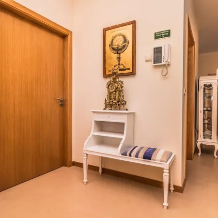 Luxury house, Fully equipped, Private parking, Good access roads.