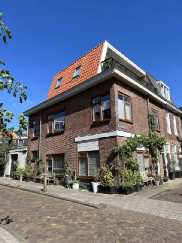 Bed and Bike Haarlem nr 1 Apartment