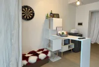 house with free parking, just 7 minutes from the mall,  secure gated community Hotel dekat San Juan Chapel