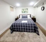 New Private Spacious & Modern Apartment near Square One and Downtown Mississauga