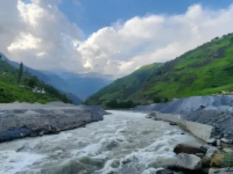 Alpha Riverside Hotels in Kaghan