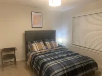 Glamorous 3 BR Villa with Double Garage 리자이나 호텔