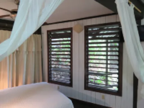 Water Front Casita w pool On Tropical One Acre Estate 桑迪灣酒店