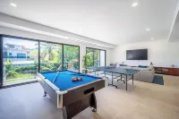 Brand New Luxury Spacious 12 Bedroom Ocean Front Luxury Villa South Jaco.