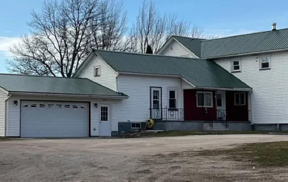 Blue Sky Country Living