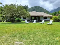 Villa Kahaia: Tahiti by the sea. Hotels in 