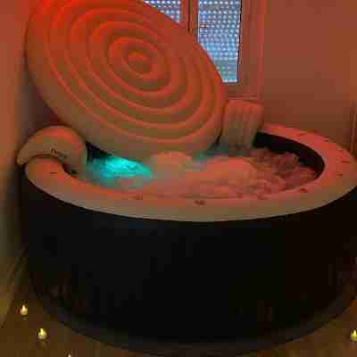 x1f47b;Suite-deluxe, F2 SPA sur beauvais Fitness & Recreational Facilities