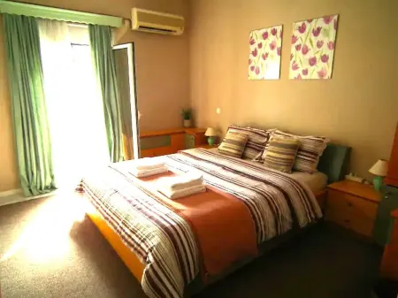 Modern Apartment (WI-FI 50Mbps) Entire 1st floor