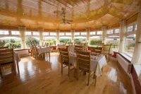 The Tides B&B - Breakfast