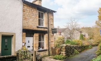 Pauls Fold Holiday Cottage