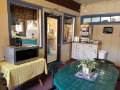 Clark's Beach Motel Hotels in Webb