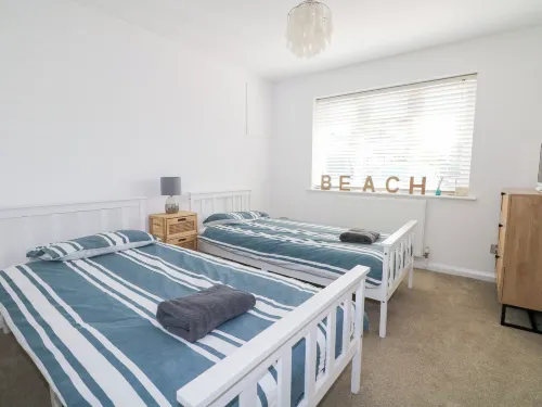 44 West Front Road Hotels in Bognor Regis