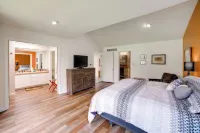 Private Lake Access: Spacious Plymouth Hideaway! - 3-Star
