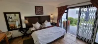 Lagoon Lodge - balcony