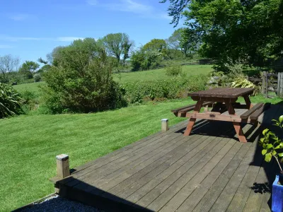 Meader Barn Hotels near Postbridge Clapper Bridge