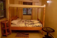 Pearl Gardens Beach Resort Kalangala - 2-Star