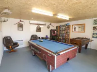 Garth Morthin the Stables Hotels in Dolbenmaen