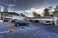 Hotel Fernando Plaza - parking