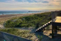 Coastal Vista - Walk to Emerald Isle Beach! - parking