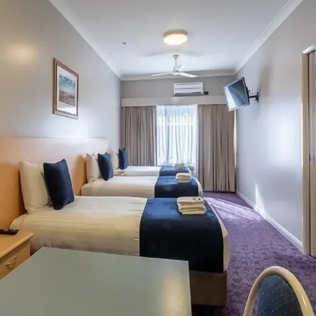 Albert Motel