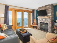 East Bay Suites Hotels in Cook County