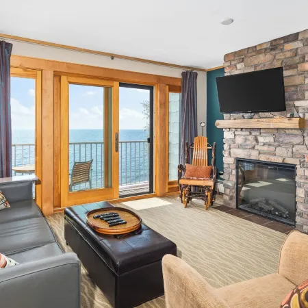 East Bay Suites