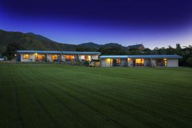 Bay Vista Waterfront Motel