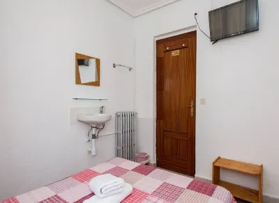 Pension Salamanca โรงแรมใน