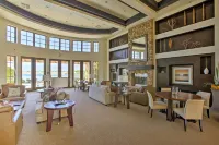 Gazebo + Putting Green: Serene Indio Getaway - 民泊