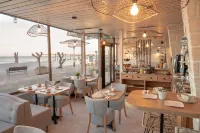 Hôtel le Rivage Vue Sur Mer - Châtelaillon-Plage - breakfast