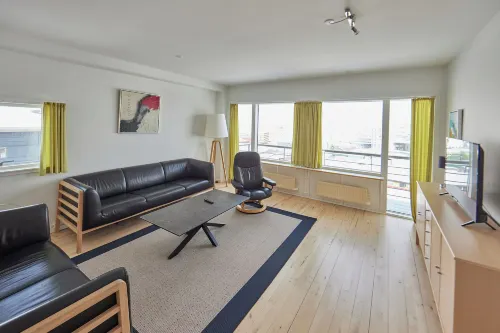 Nuuk Hotel Apartments by Hhe - parking
