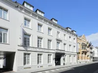 Hotel Messeyne Отели рядом с достопримечательностью «Башни Броэль»