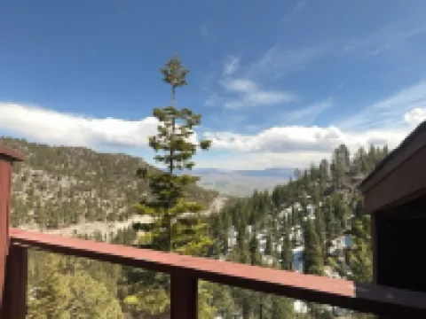 Lakescape 3 Bedroom Condo by RedAwning Hotels in Stateline