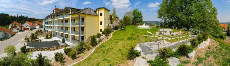 Vital- Und Wellnesshotel Albblick Отели в г. Эбхаузен