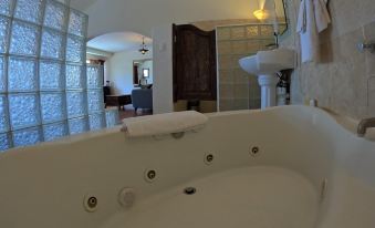 La Concha Beach Hotel & Club